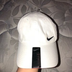 Nike women’s hat